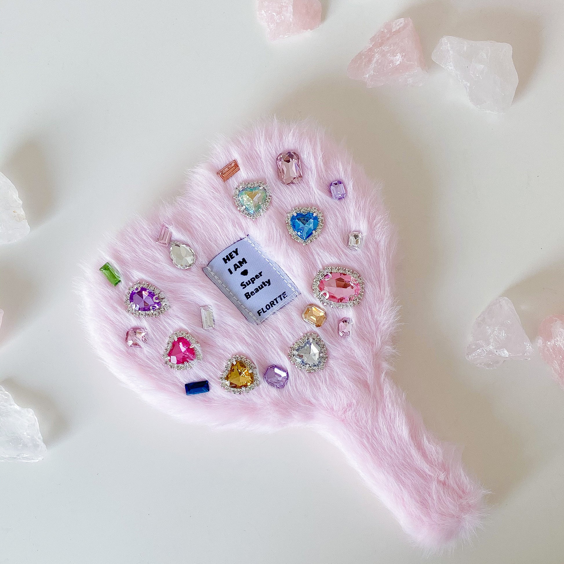 Segmentierte, selbstklebende, kleberfreie künstliche Wimpern